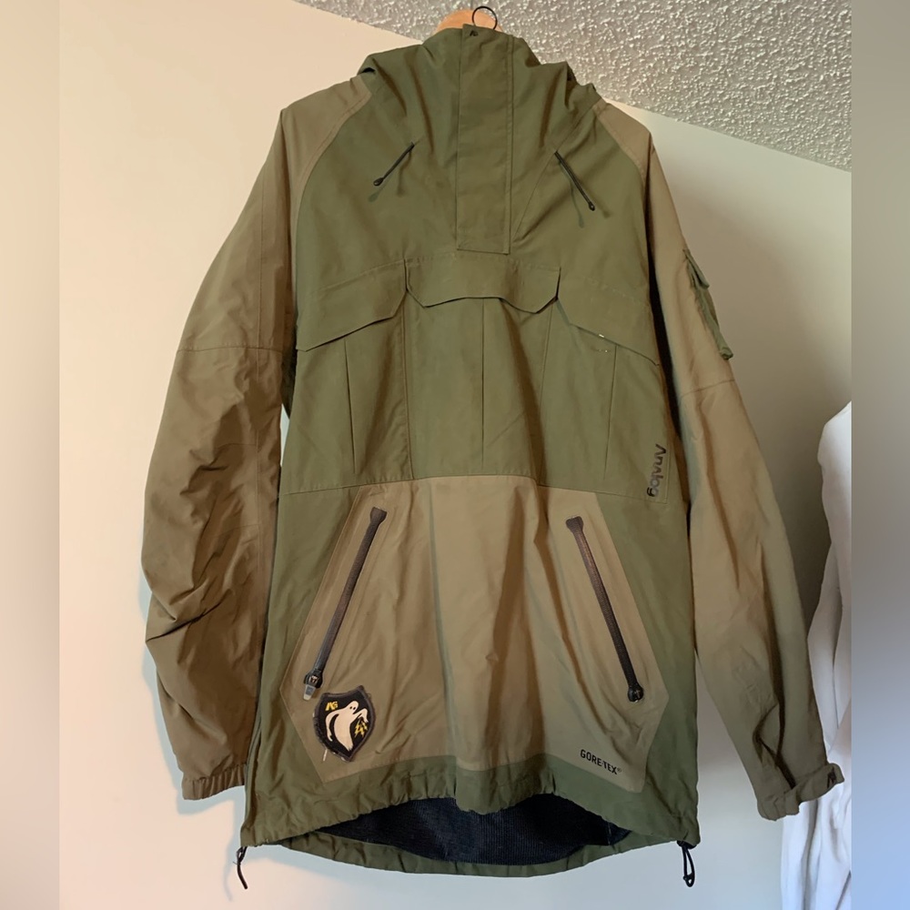 Analog Gore-Tex Pullover Snowboard Jacket